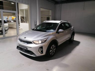 Voir le détail de l'offre de cette KIA Stonic 1.0 T-GDi 120ch MHEV Active DCT7 de 2020 en vente à partir de 194.33 €  / mois