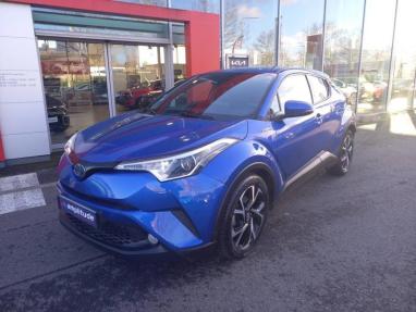 Voir le détail de l'offre de cette TOYOTA C-HR 122h Dynamic 2WD E-CVT de 2018 en vente à partir de 256.61 €  / mois