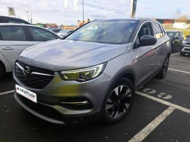 Voir le détail de l'offre de cette OPEL Grandland X 1.2 Turbo 130ch Design Line BVA 109g de 2019 en vente à partir de 229.93 €  / mois