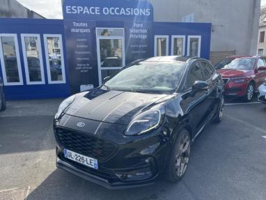 Voir le détail de l'offre de cette FORD Puma 1.5 EcoBoost 200ch S&S ST Gold Edition de 2022 en vente à partir de 281.45 €  / mois