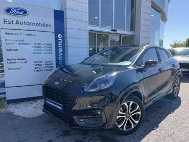 Voir le détail de l'offre de cette FORD Puma 1.0 EcoBoost 125ch mHEV ST-Line X 6cv de 2022 en vente à partir de 330.79 €  / mois