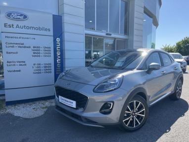 Voir le détail de l'offre de cette FORD Puma 1.0 EcoBoost 125ch mHEV Titanium Business 6cv de 2020 en vente à partir de 236.86 €  / mois