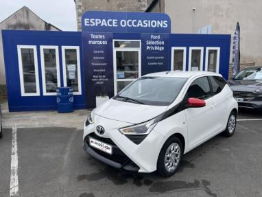 Voir le détail de l'offre de cette TOYOTA Aygo 1.0 VVT-i 72ch x-play 5p MY20 de 2021 en vente à partir de 104.57 € / mois