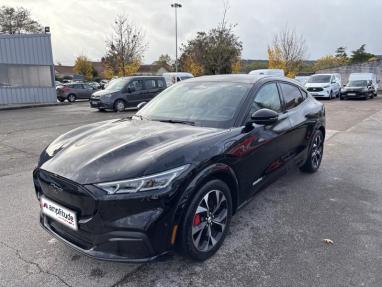 Voir le détail de l'offre de cette FORD Mustang Mach-E 294ch Extended Range 99kWh Premium Propulsion de 2023 en vente à partir de 335.46 €  / mois